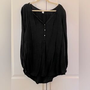 Old Navy Black Blouse